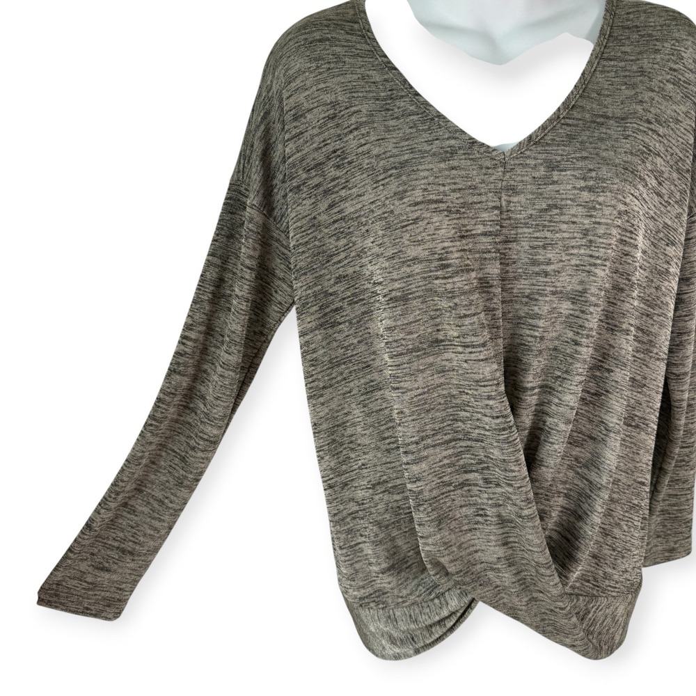 Bobeau Twist Front Top Women Medium Space Dye V-Neck Long Sleeve Relaxed Fall